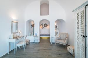 Angel Luxury Suites Santorini Greece