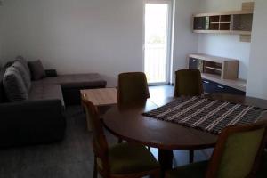 Nani city central apartment for 6