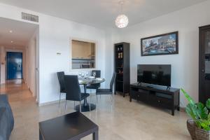 2258-Superb 1 bedroom-terrace and sea view