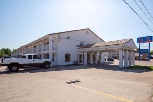 Motel 6-Bryan, TX - University Area