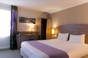 Hotels The Originals City, Hotel Le Gayant, Douai (Inter-Hotel) : Chambre Double Standard - Non remboursable