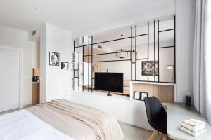 Luxury Apartments in Plaka by UPSTREET