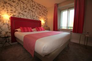 Hotels Logis Hotel Lodge La Valette : photos des chambres