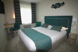 Hotels Logis Hotel Lodge La Valette : photos des chambres