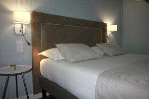 Hotels Logis Hotel Lodge La Valette : photos des chambres