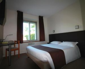 Hotels Logis Hotel Lodge La Valette : photos des chambres