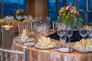 Banquet hall, Golden Prince Hotel & Suites in Cebu