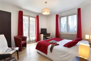 Hotels HOTEL LES MARRONNIERS : photos des chambres