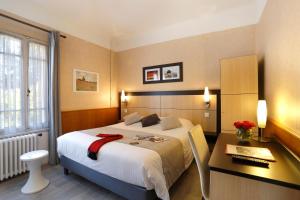 Hotels HOTEL LES MARRONNIERS : photos des chambres