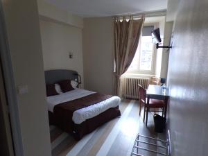 Hotels Logis Hotel de France : photos des chambres