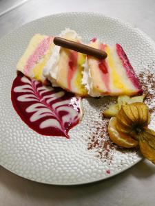 Hotels Logis Hotel de France : photos des chambres