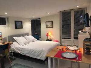 Eagles Nest - Studio w 15M terrace - Hyper Centre photo 6