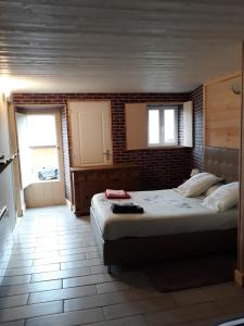 B&B / Chambres d'hotes Les Roses Des Bois : photos des chambres