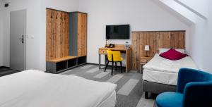 Double Room with Extra Bed room in Hotel Nowa Holandia