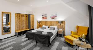 Deluxe Junior Suite room in Hotel Nowa Holandia