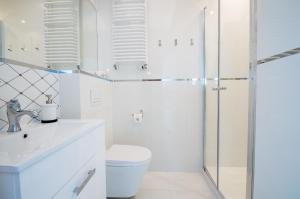 For 8 people on the 17th floor with panorama of the Old Town