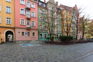 LiPsTiCk HoUsE RyNeK