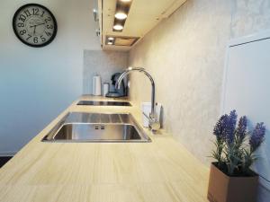 Appartements Appart'AZUR Haguenau - Centre Grand'Rue - Logement entier pour voyageur pro : photos des chambres