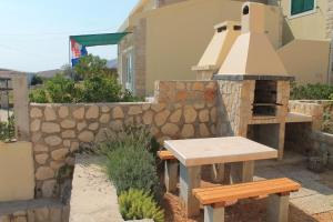 Apartments Gubo