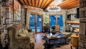 Mythica Chalet Euritania Greece