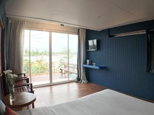 Krabi City Seaview Hotel