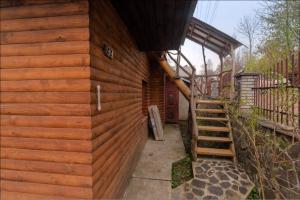 ЛІСОВА ХАТИНКА