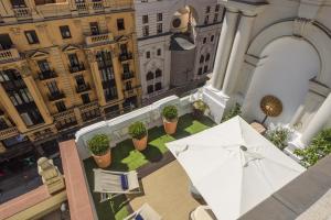 Deluxe Double Room with Terrace room in Boutique Hotel H10 Villa de la Reina
