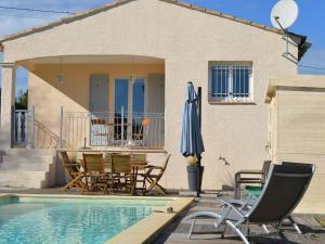 Beautiful Villa in Ledignan with Private Swimming Pool