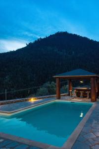 Mythica Chalet Euritania Greece