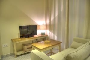 Eva Recommends Pureza Triana