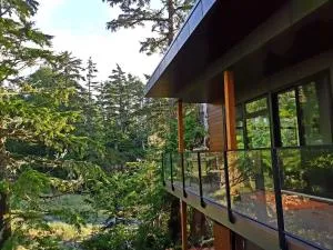 Storm Cove Suites - Ucluelet