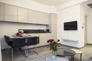 Design & New Center Apartments