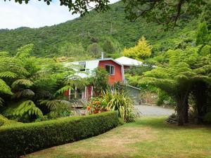 Pukenui Paradise