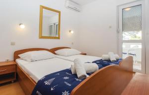 Sunrise Studio Apartments 3