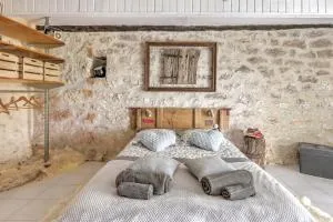 Le Mas Des Papillons chambre d'hôtes B&B - Sauzet