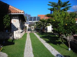 Dogis Retreat