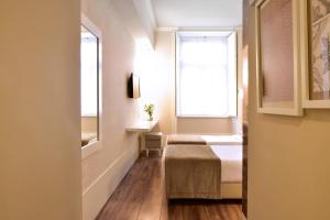 Twin Room room in My Story Hotel Ouro