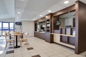 Hotels B&B HOTEL Chalons-en-Champagne : photos des chambres