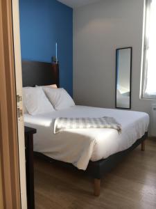 Hotels Les Bains Boyardville - Hotel et Restaurant : photos des chambres