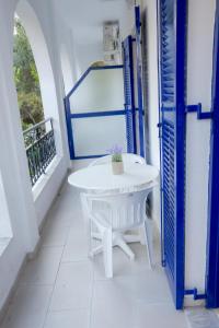Athina Apartments