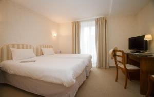 Hotels L'Ermitage Hotel & Restaurant : Chambre Double ou Lits Jumeaux Confort 