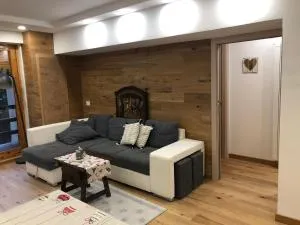 LA TANA DEL LUPO - 罗卡拉索