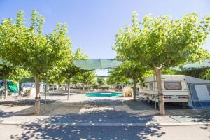 Camping y Bungalows Monmar