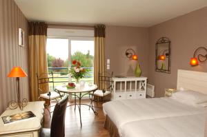 Hotels L'Ermitage Hotel & Restaurant : Chambre Double ou Lits Jumeaux Privilège 