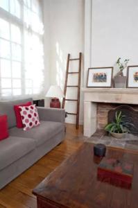 Charming Cosy Triplex in Trendy Marais