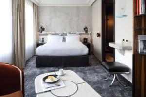 Hotels Hotel Les Bains Paris : photos des chambres