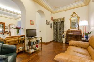 Vittoria Street Charming