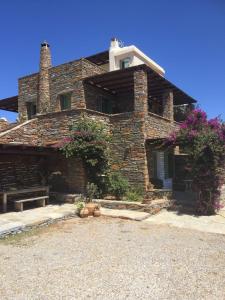 The Hill Top House in Kea Kea Greece