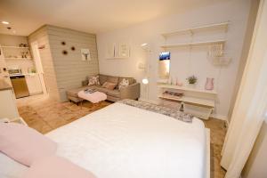 Newly Renovated Whistler Studio