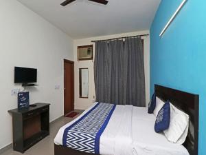 Hotel Akash Palace